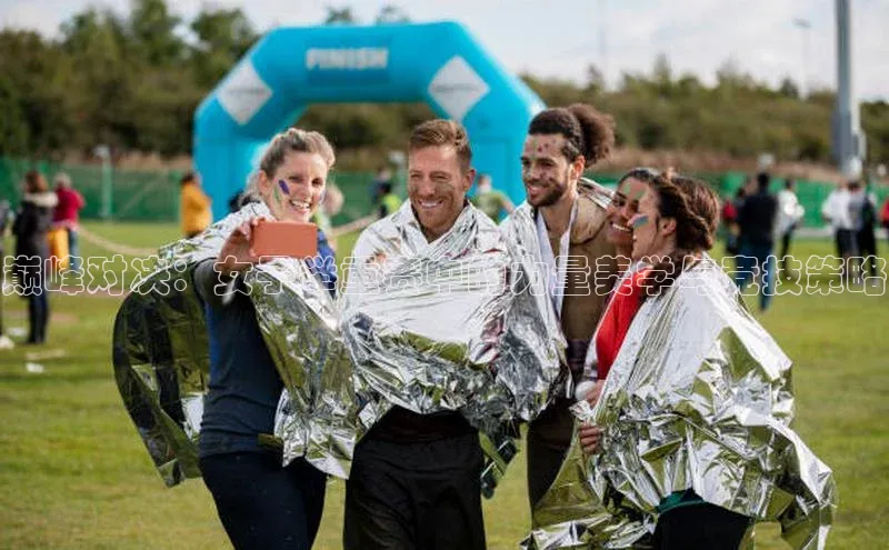 巅峰对决：女子举重赛中的力量美学与竞技策略